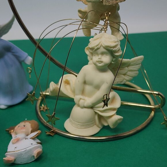 VTG Christmas Ornaments Kissing Angels Cherubs Blue White Resin Porcelain 10 - Picture 5 of 12